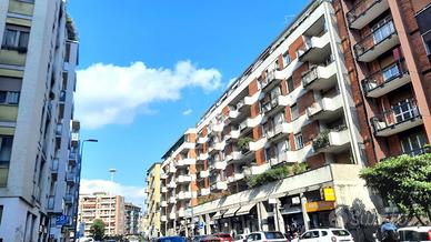NEGOZIO A MILANO