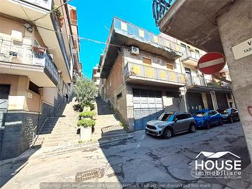 Paterno' - casa singola con garage e terrazzo