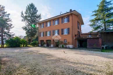 CASA DI CORTE A MAZZANO