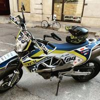 Husqvarna 701 Supermoto 2019 con 900km