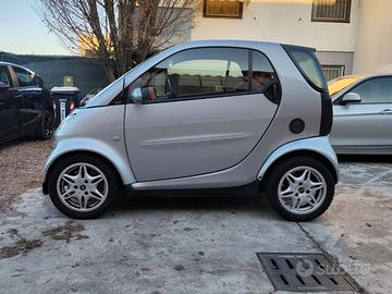 Smart 700 coupe’ allestimento passion full opt