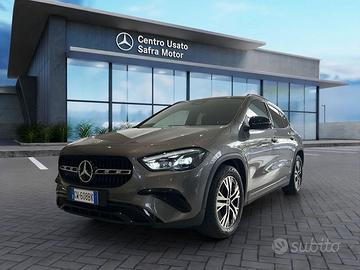 Mercedes-Benz GLA 200 d Automatic Progressive...
