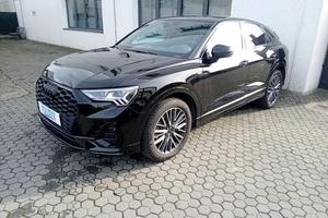 AUDI Q3 45 TFSI quattro S tronic Identity Black