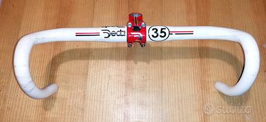 manubrio e attacco bici da corsa 