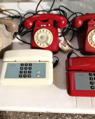 Gruppo di telefoni vintage