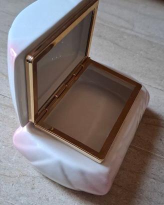 Elegante Cofanetto Portagioie in Porcellana