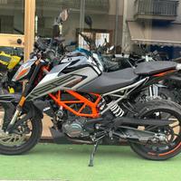 Ktm 125 Duke tuo a soli 55€