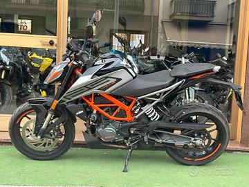 Ktm 125 Duke tuo a soli 55€