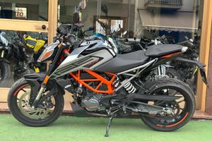 Ktm 125 Duke tuo a soli 55€