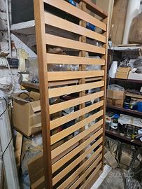 Letto in legno singolo con doghe 