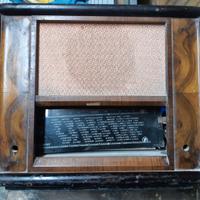 Radio valvolare Philips 486