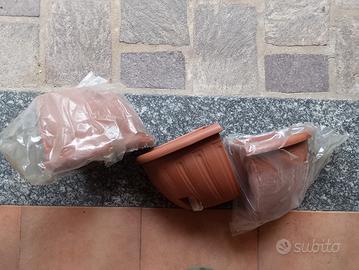 Vasi appendibili al muro 