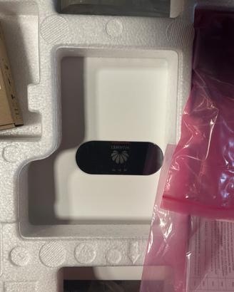Huawei inverter ibrido trifase 6 kW – nuovo