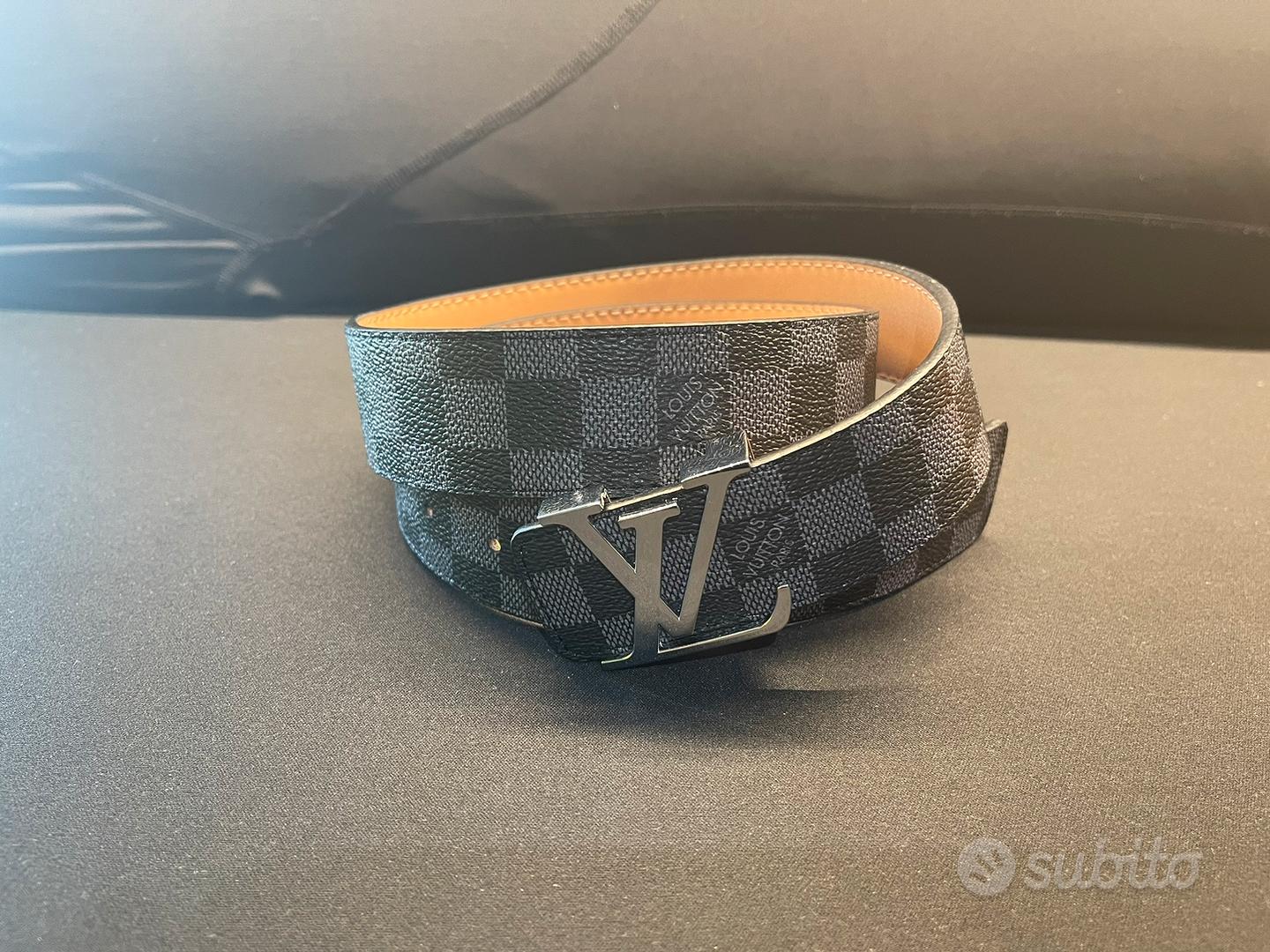 Cintura LouisVuitton nera scacchi fb oro - Abbigliamento e Accessori In  vendita a Genova