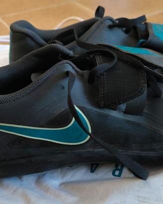 scarpe lancio martello