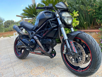 Ducati Monster 696+ usata in vendita in Sicilia