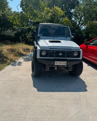 Suzuki samurai