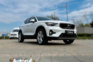 Volvo XC40 Mild Hybrid B3 163cv Crystal White