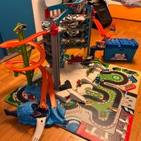 Gioco Hot wheels Mega Garage + 32 auto +espansione