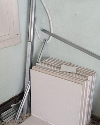 Pannelli contro soffitto