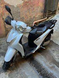 SH 125i 2015