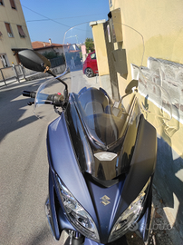 Parabrezza alto x Suzuki Burgman 400 cc. Dal 2019