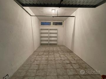 Rif.2460RG36282- garage piacenza