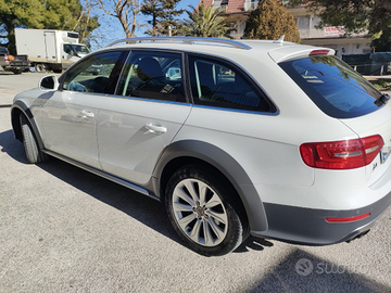 Audi A4 alleroad 2014