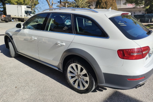 Audi A4 alleroad 2014
