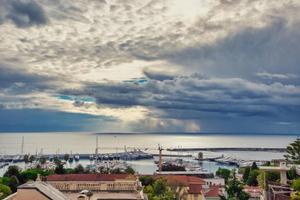 Appartamento di 145 m² con 4 locali a Sanremo