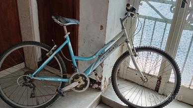 Mountain bike Atala bicicletta 