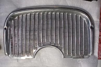 Fiat 600 Multipla griglia anteriore N.O.S.
