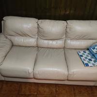 DIVANI IN PELLE BIANCA