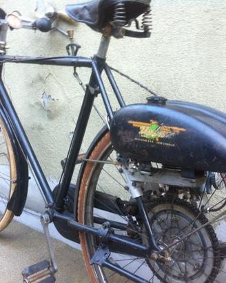Bici Bianchi con motore Alpino