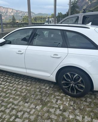 AUDI A4 AVANT 2.0 TDI 190 CV QUATTRO S TRONIC