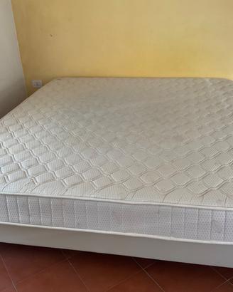Letto king size