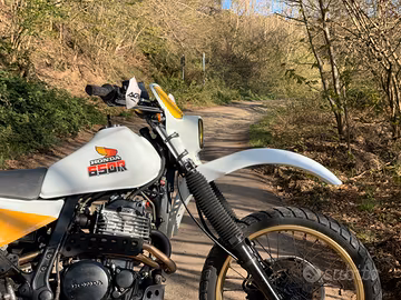 Honda Dominator 650 Special