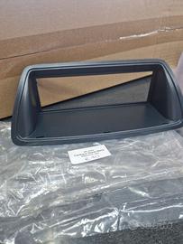 Mascherina per autoradio