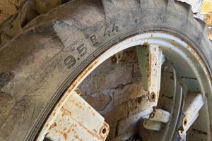 Cerchi 44" per gomme strette 9.5 R44 per Fiat 640
