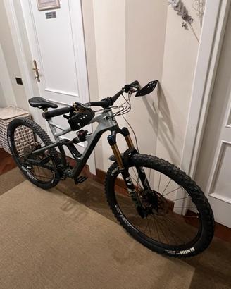 Cannondale jekyll carbon 1