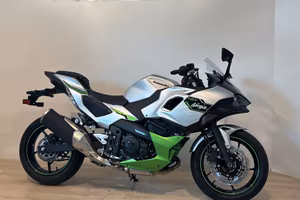 Kawasaki Ninja 7 Hybrid km0