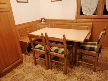 cucina da taverna senza lavello e piano cottura