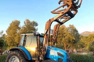 Trattore LANDINI modello VISON 100 con pala