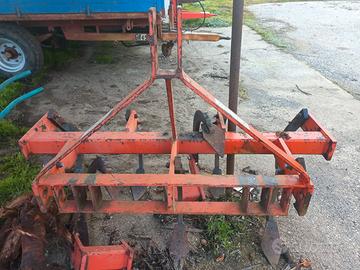 Estirpatore agricolo