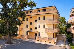 4 LOCALI A CORROPOLI