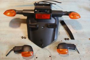Portatarga e frecce Yamaha FZ6 2004-2025