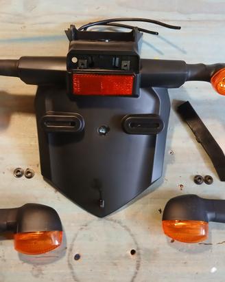 Portatarga e frecce Yamaha FZ6 2004-2025