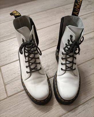 dr. Martens bianche
