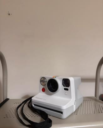 Polaroid Now bianca