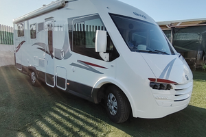 Motorhome elnagh magnum 30 letti gemelli